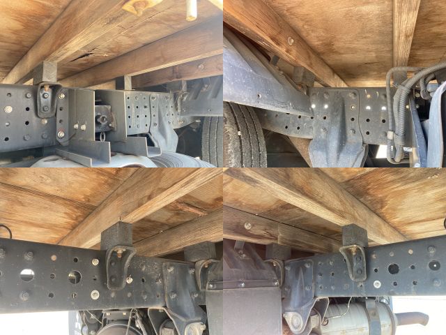 三菱ふそうキャンター平ボディ小型（2t・3t）[写真19]