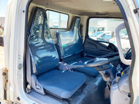 三菱ふそうキャンター平ボディ小型（2t・3t）[写真28]