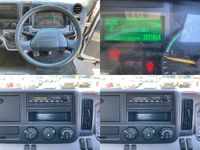 三菱ふそうキャンター平ボディ小型（2t・3t）[写真33]