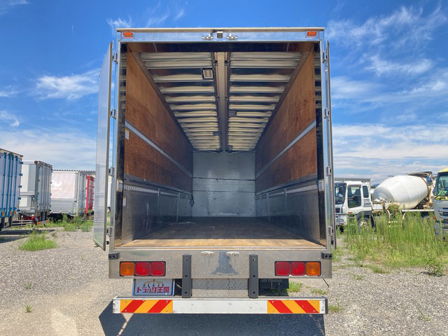 UDトラックスクオンアルミウイング大型（10t）[写真10]