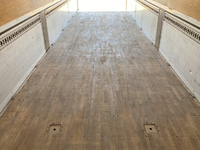 UDトラックスクオンアルミウイング大型（10t）[写真17]