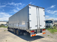 UDトラックスクオンアルミウイング大型（10t）[写真04]