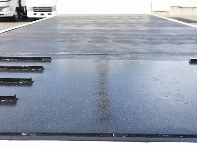 三菱ふそうキャンタークレーン4段小型（2t・3t）[写真07]