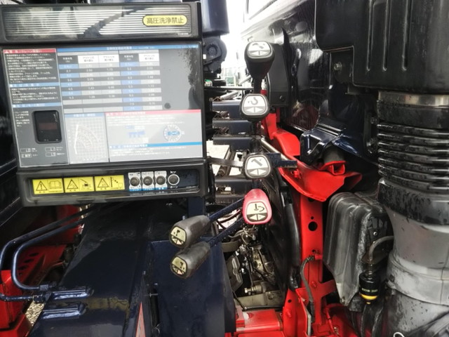 日野レンジャークレーン3段増トン（6t・8t）[写真07]