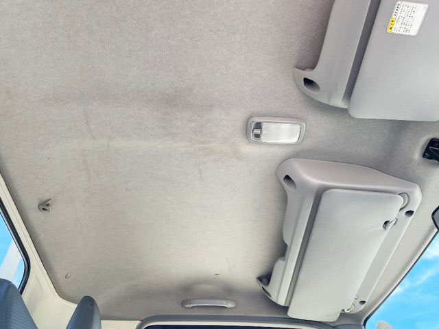 日野デュトロ平ボディ小型（2t・3t）[写真29]