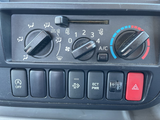 日野デュトロ平ボディ小型（2t・3t）[写真32]