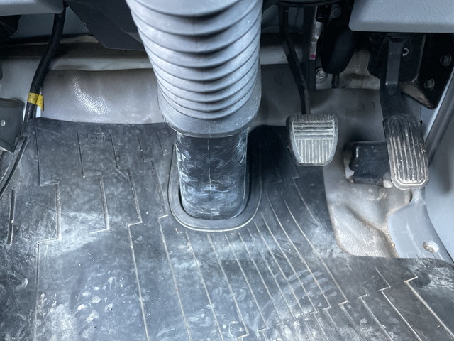 日野デュトロ平ボディ小型（2t・3t）[写真36]