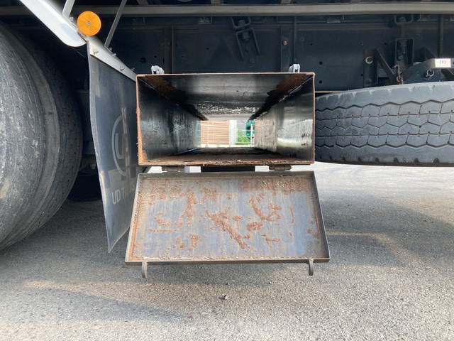 UDトラックスクオンアルミウイング大型（10t）[写真19]