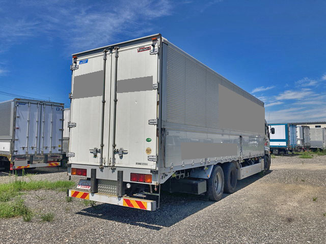 UDトラックスクオンアルミウイング大型（10t）[写真02]