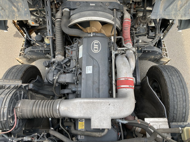 UDトラックスクオンアルミウイング大型（10t）[写真23]