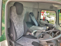 UDトラックスクオンアルミウイング大型（10t）[写真27]