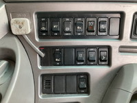 UDトラックスクオンアルミウイング大型（10t）[写真34]