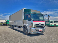 UDトラックスクオンアルミウイング大型（10t）[写真03]