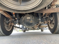 三菱ふそうキャンター平ボディ小型（2t・3t）[写真16]