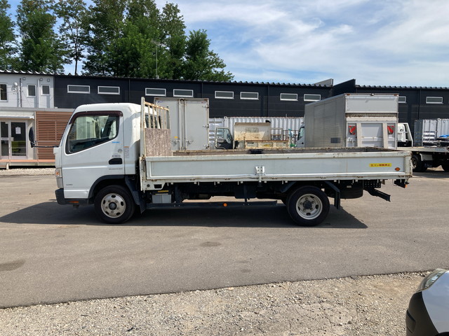 三菱ふそうキャンター平ボディ小型（2t・3t）[写真05]