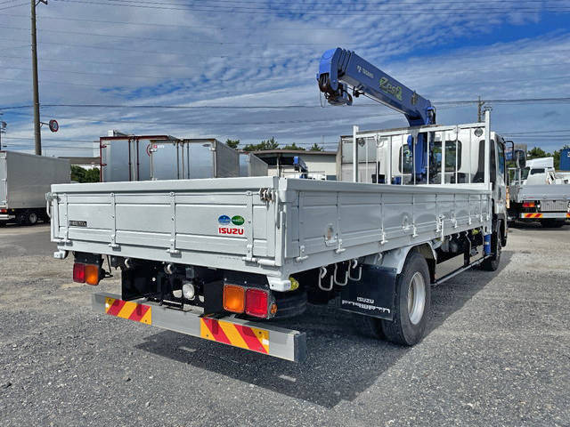 いすゞフォワードクレーン4段中型（4t）[写真02]