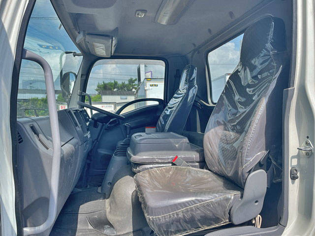 いすゞフォワードクレーン4段中型（4t）[写真28]