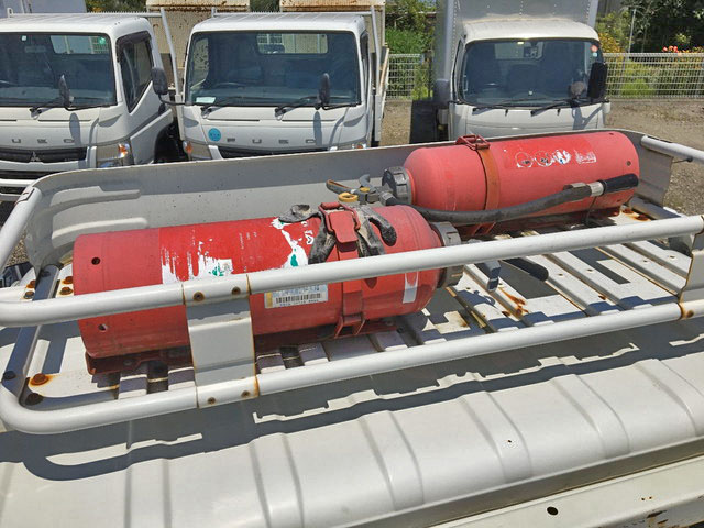 いすゞエルフ平ボディ小型（2t・3t）[写真10]