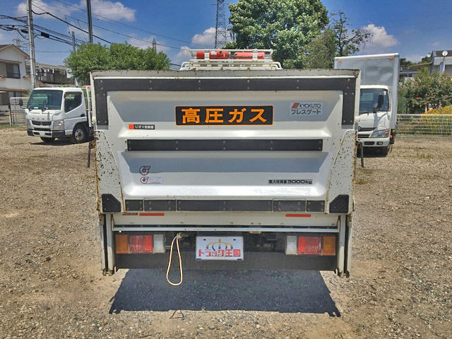 いすゞエルフ平ボディ小型（2t・3t）[写真11]