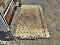 いすゞエルフ平ボディ小型（2t・3t）[写真16]