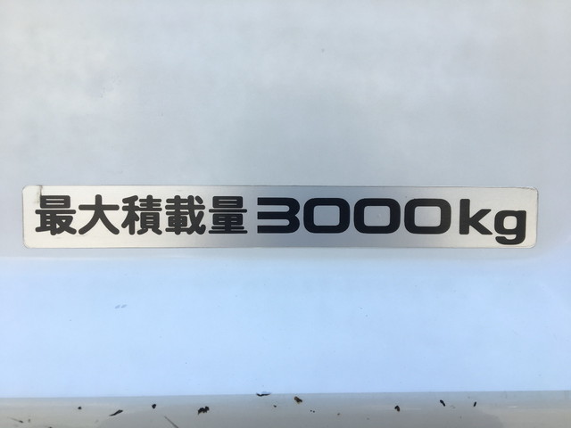 いすゞエルフ平ボディ小型（2t・3t）[写真17]