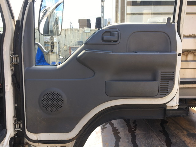 いすゞエルフ平ボディ小型（2t・3t）[写真25]