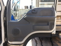 いすゞエルフ平ボディ小型（2t・3t）[写真25]