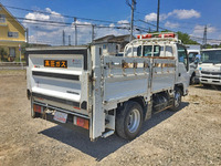 いすゞエルフ平ボディ小型（2t・3t）[写真02]