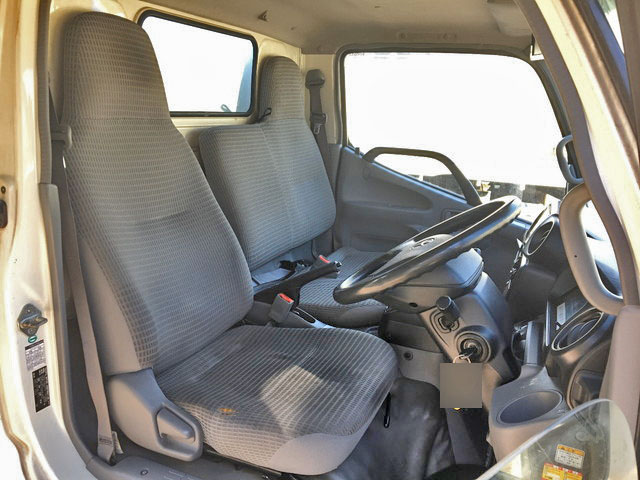 トヨタダイナパネルバン小型（2t・3t）[写真28]