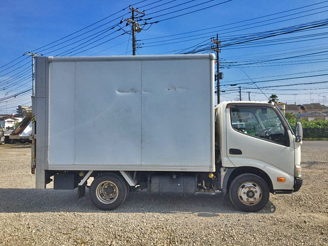 トヨタダイナパネルバン小型（2t・3t）[写真09]
