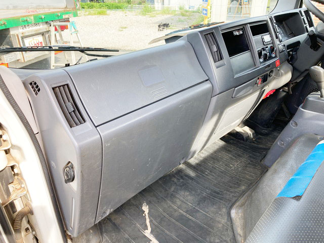 いすゞエルフ平ボディ小型（2t・3t）[写真26]