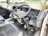 いすゞエルフ平ボディ小型（2t・3t）[写真27]