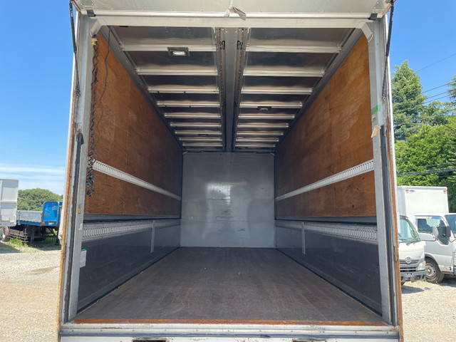 三菱ふそうファイターアルミウイング中型（4t）[写真10]