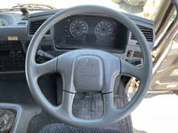 三菱ふそうファイターアルミウイング中型（4t）[写真29]