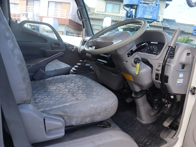 トヨタダイナ高所作業車小型（2t・3t）[写真24]