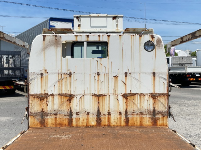 三菱ふそうキャンター平ボディ小型（2t・3t）[写真13]