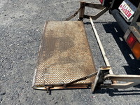 三菱ふそうキャンター平ボディ小型（2t・3t）[写真17]