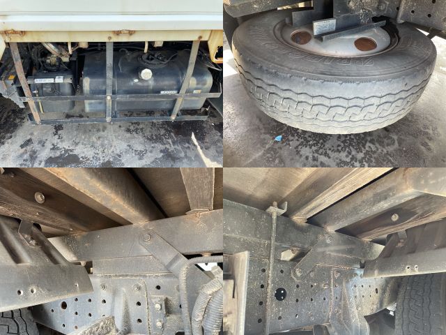 三菱ふそうキャンター平ボディ小型（2t・3t）[写真23]