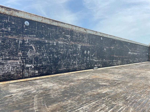 三菱ふそうキャンター平ボディ小型（2t・3t）[写真12]