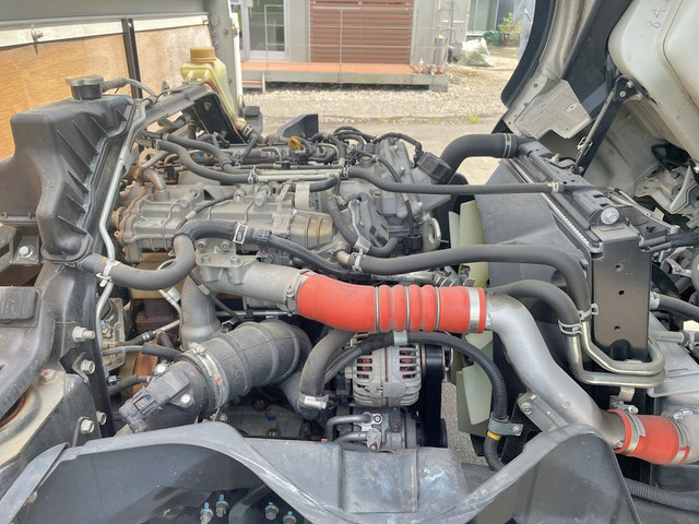 三菱ふそうキャンター平ボディ小型（2t・3t）[写真28]