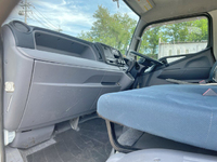 三菱ふそうキャンター平ボディ小型（2t・3t）[写真33]