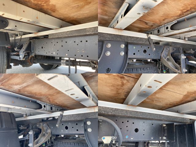 日野デュトロ平ボディ小型（2t・3t）[写真16]