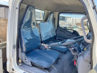 三菱ふそうキャンター平ボディ小型（2t・3t）[写真34]