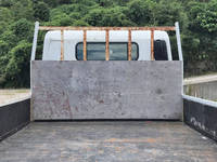 三菱ふそうキャンター平ボディ小型（2t・3t）[写真11]