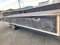 三菱ふそうキャンター平ボディ小型（2t・3t）[写真13]