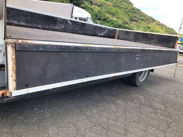三菱ふそうキャンター平ボディ小型（2t・3t）[写真14]