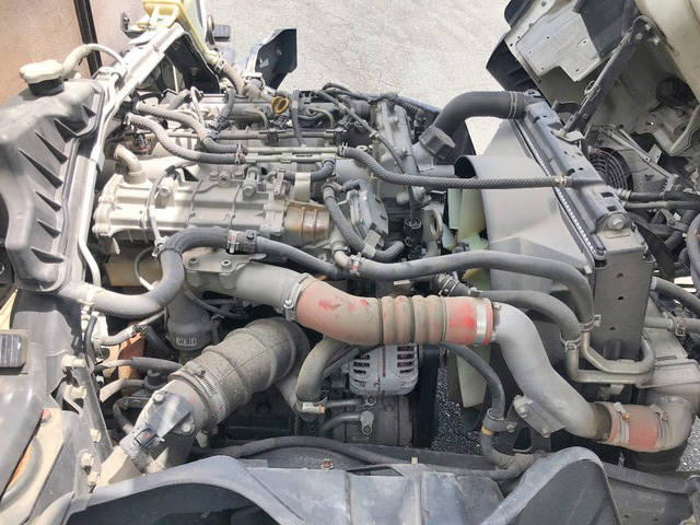 三菱ふそうキャンター平ボディ小型（2t・3t）[写真24]