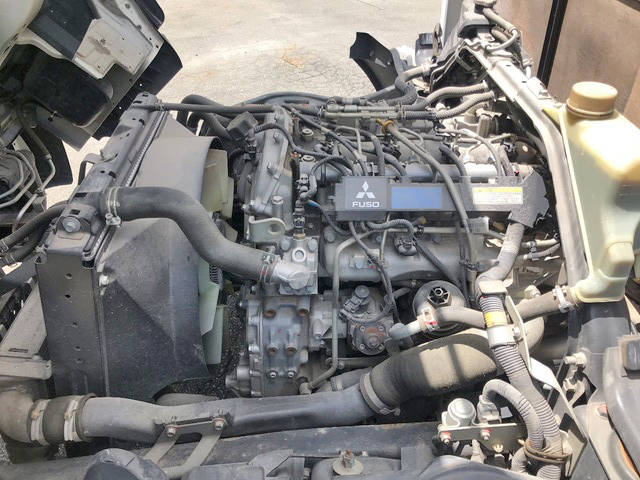三菱ふそうキャンター平ボディ小型（2t・3t）[写真25]
