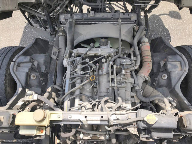 三菱ふそうキャンター平ボディ小型（2t・3t）[写真26]