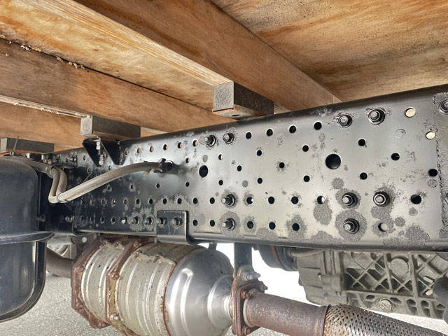 いすゞエルフ平ボディ小型（2t・3t）[写真21]